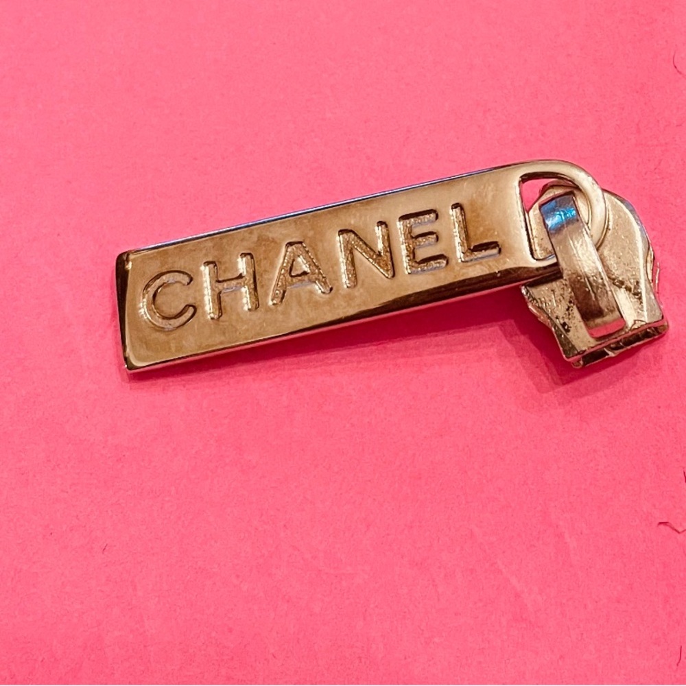 Authentic Chanel zipper in good condition